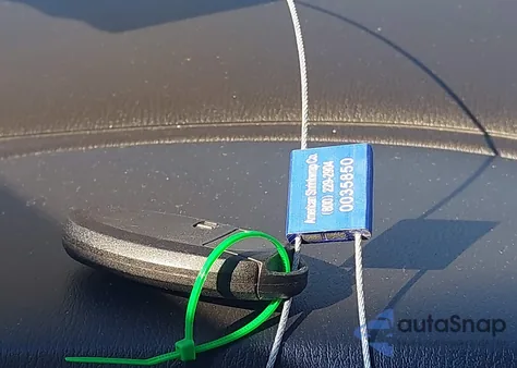 2013 Nissan Pathfinder S z USA, uszkodzony, nr VIN 5N1AR2MN2DC632638